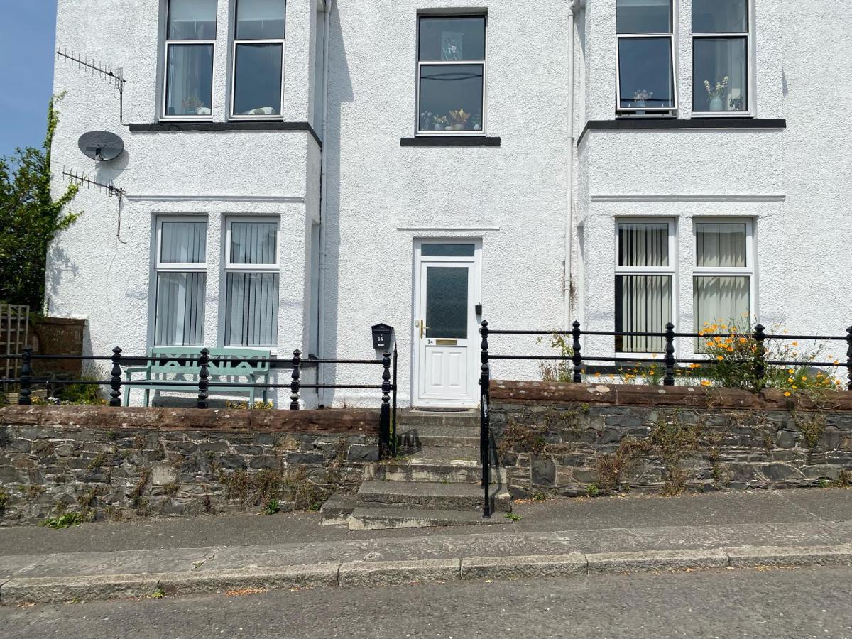 St John'S Flat Spacious Accomodation Dalry  Extérieur photo