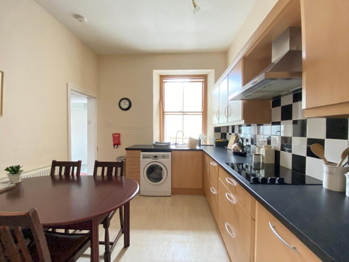 St John'S Flat Spacious Accomodation Dalry  Extérieur photo